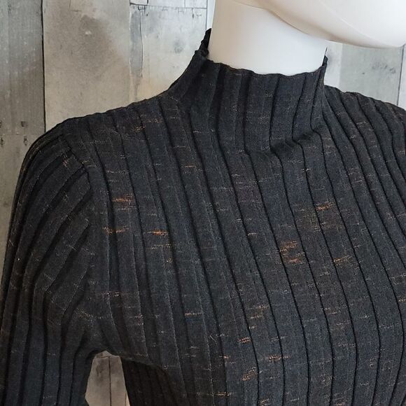 Nwot Topshop Ribbed Fitted Turtleneck Sweater - Picture 3 of 9